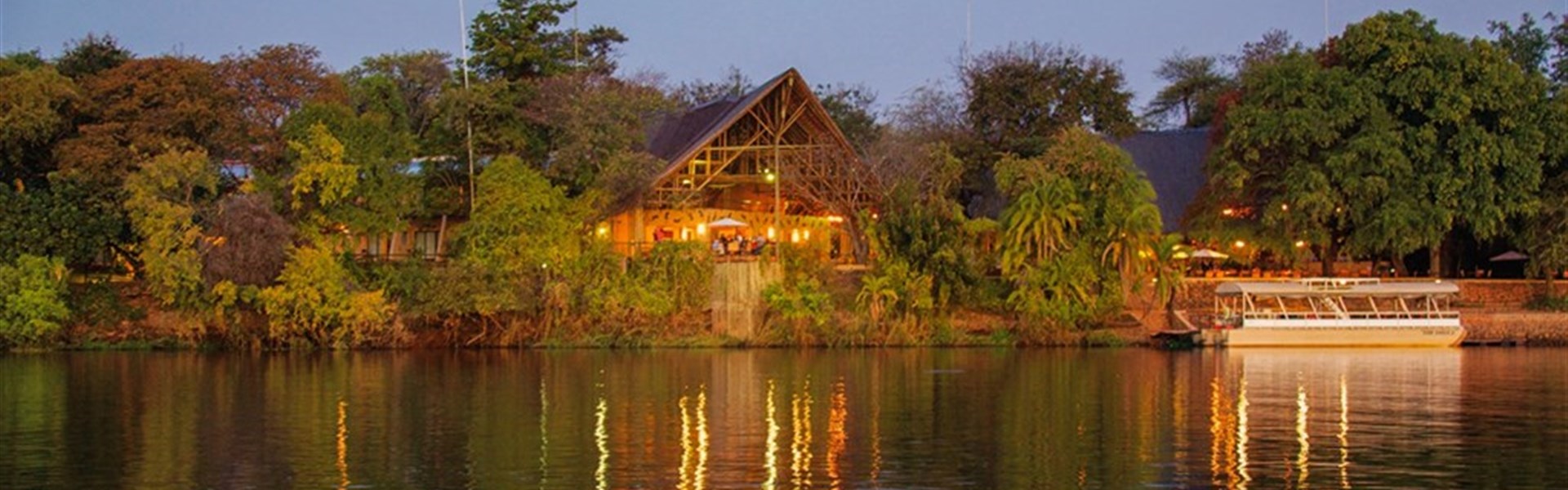 Marco Polo - Chobe Safari Lodge 4* - Chobe Safari Lodge - pohled od Chobe River