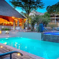 Chobe Safari Lodge 4* - Chobe Safari Lodge - bazén - ckmarcopolo.cz