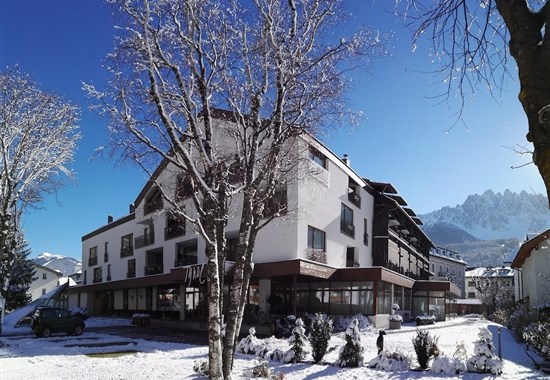 Hotel Das Tyrol - Dolomiti Superski - 