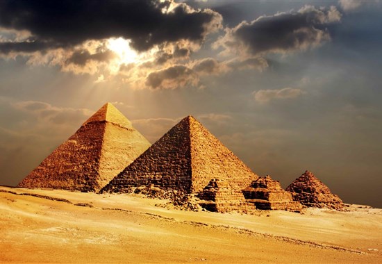 Do Káhiry za zážitky a poznáním -  - Egypt_pyramidy v gize