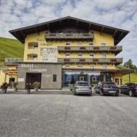 Hotel Gungau (S) - ckmarcopolo.cz